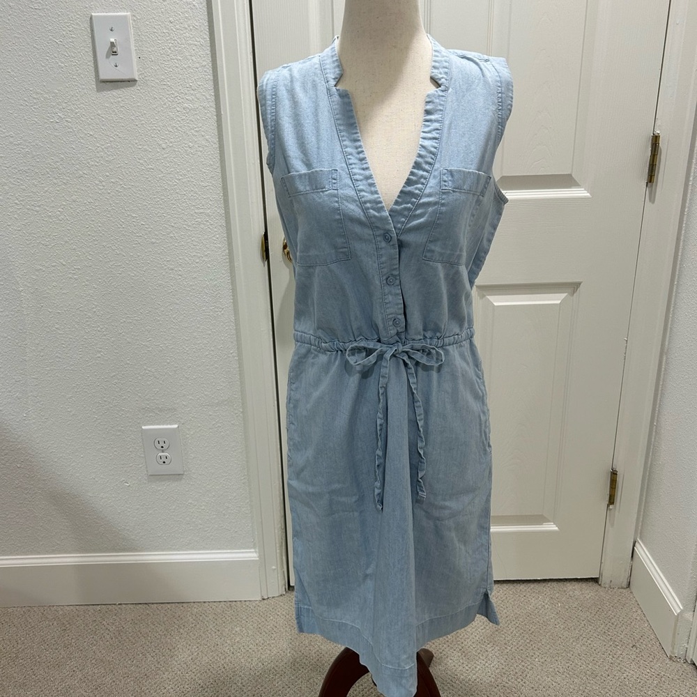 Light Blue Sleeveless Denim Dress